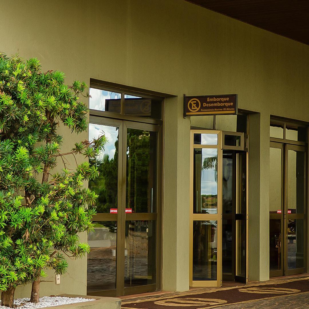 Hotel Ot Трес-Лагоас Экстерьер фото
